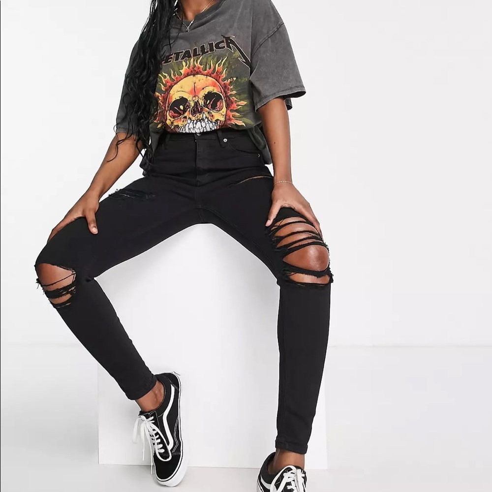 Topshop Jamie Ripped black jeans size 28